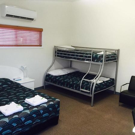 Springsure Overlander Motel Zewnętrze zdjęcie