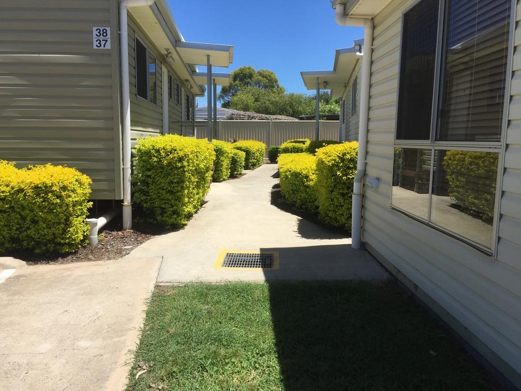 Springsure Overlander Motel Zewnętrze zdjęcie