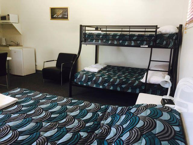 Springsure Overlander Motel Zewnętrze zdjęcie