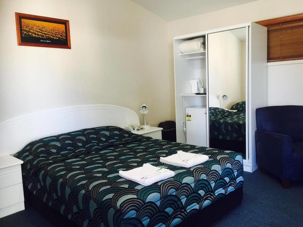 Springsure Overlander Motel Zewnętrze zdjęcie